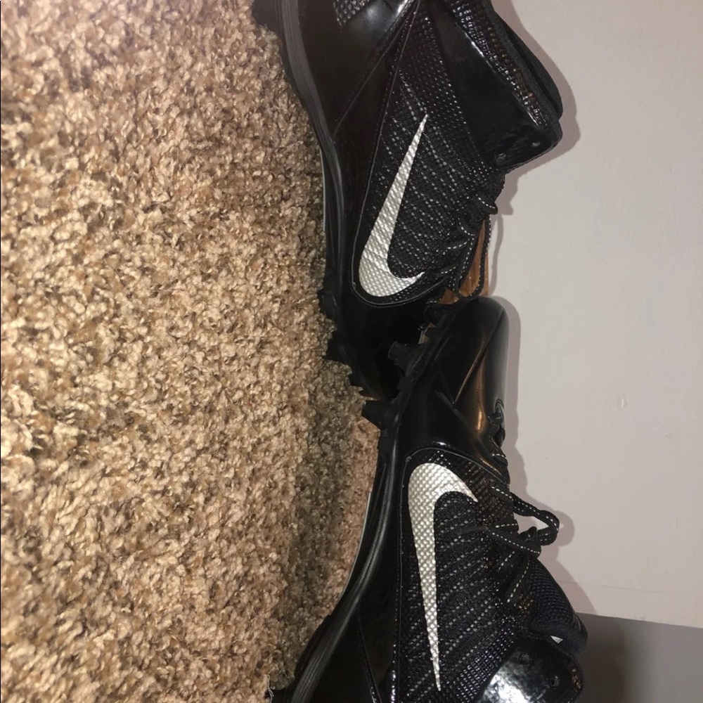 Black men’s nike cleats